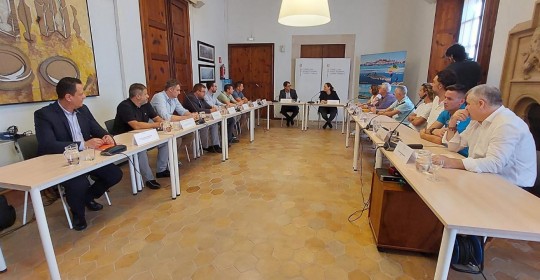 (Español) Primer convenio colectivo para socorristas de Baleares